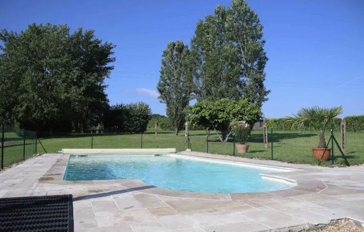 Maison - 250 m² - 9 pièces