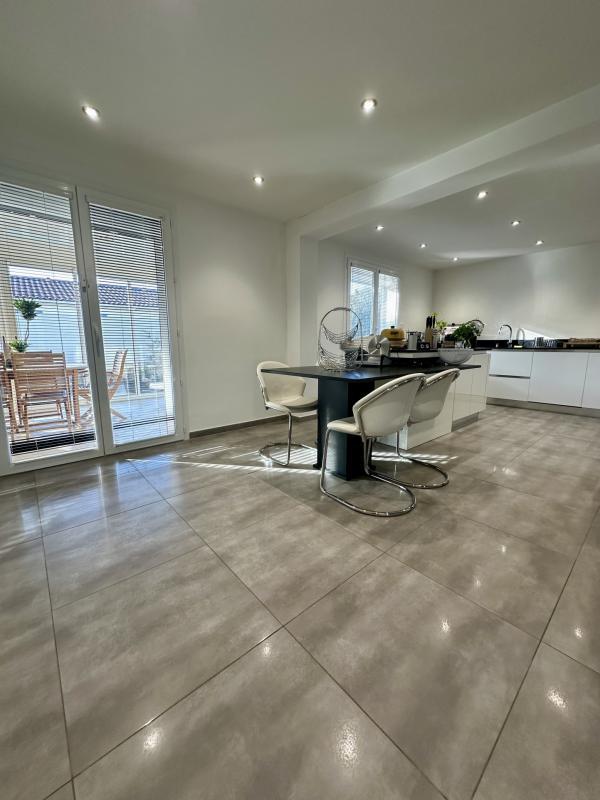 Maison - 170 m² - 5 pièces