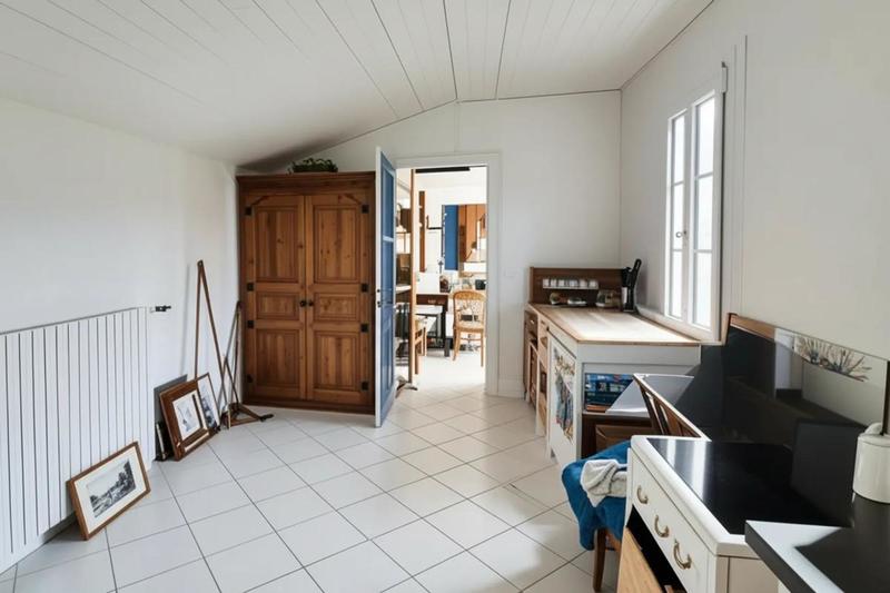 Maison - 200 m² - 8 pièces