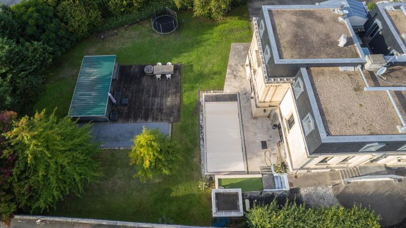 Appartement - 198 m² - 5 pièces