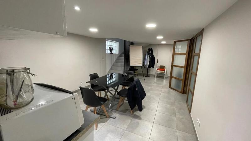 Bureau - 270 m² - 6 pièces