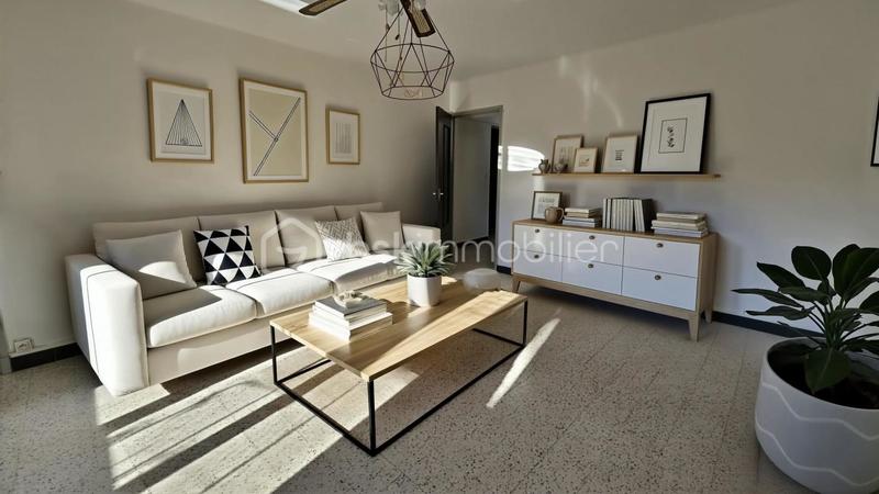 Appartement - 80 m² - 4 pièces