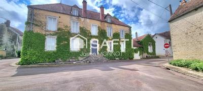 Maison - 350 m² - 11 pièces