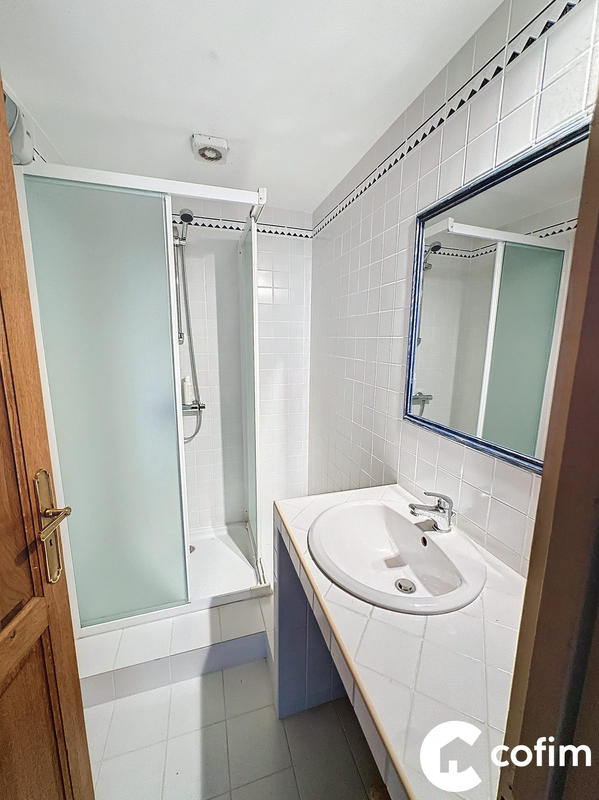 Maison - 260 m² - 7 pièces