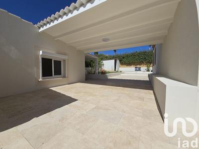 Maison - 200 m² - 6 pièces