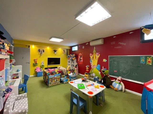 Maison d'architecte - 293 m² - 6 pièces