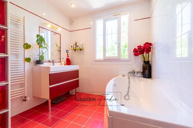 Maison - 162 m² - 5 pièces