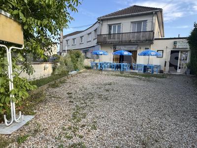 Local commercial - 117 m² - 7 pièces