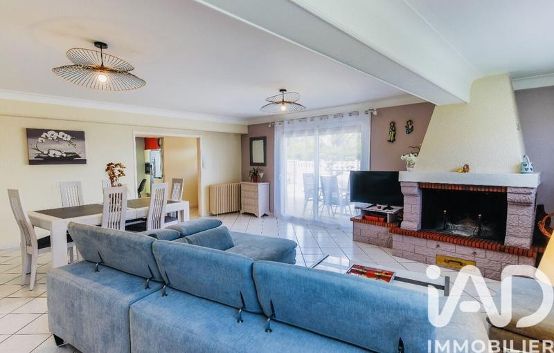 Maison - 227 m² - 8 pièces