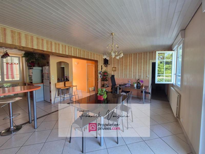 Maison - 128 m² - 8 pièces