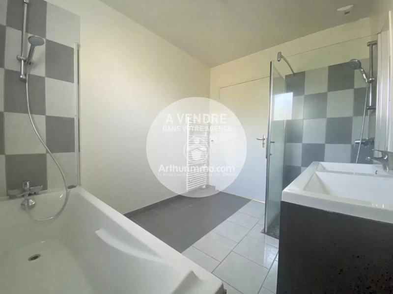 Maison - 110 m² - 6 pièces