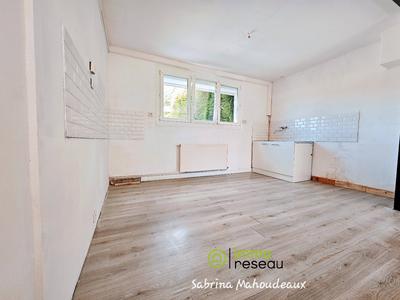 Maison - 75 m² - 4 pièces