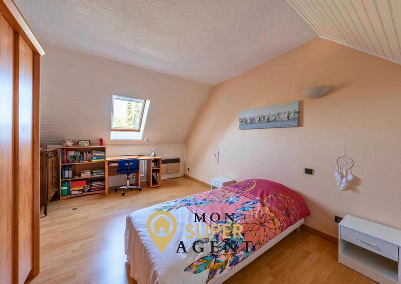 Château - 105 m² - 5 pièces