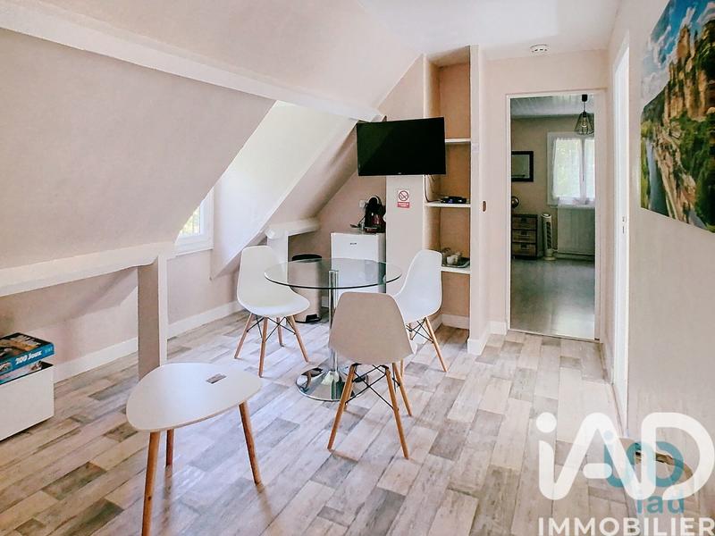Maison - 325 m² - 14 pièces