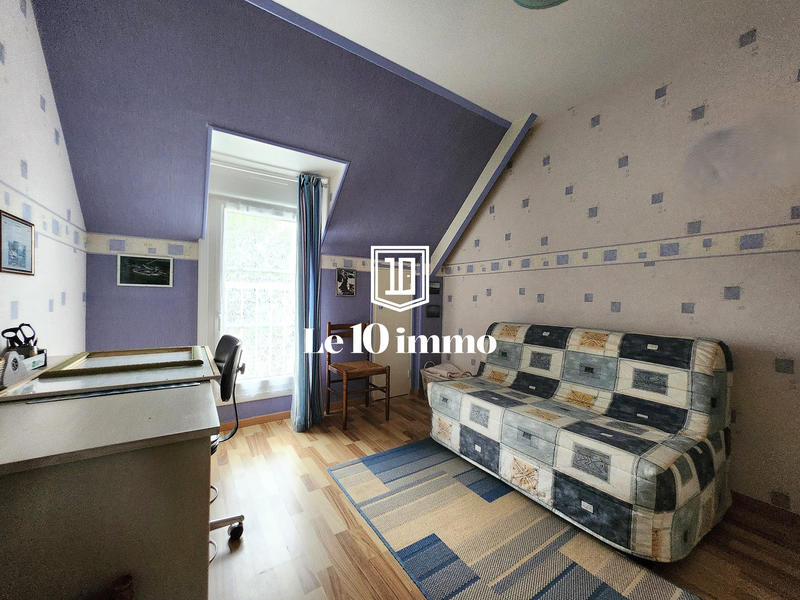 Maison - 182 m² - 8 pièces