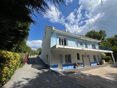 Maison - 138 m² - 5 pièces