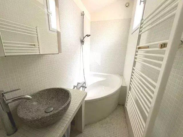 Maison - 96 m² - 7 pièces