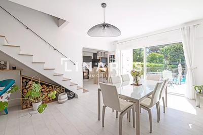 Maison - 135 m² - 4 pièces