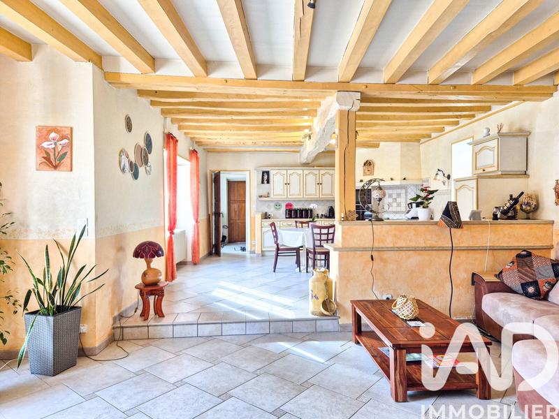 Maison - 240 m² - 7 pièces