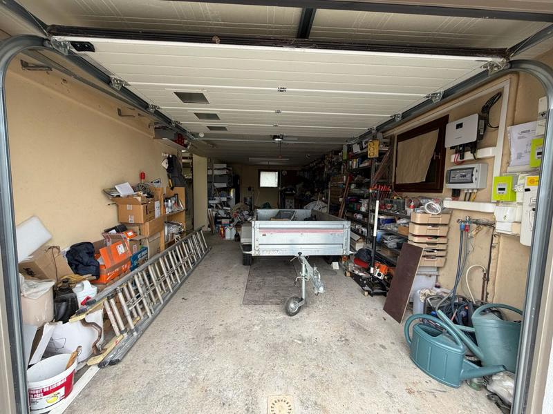 Maison traditionnelle - 93 m² - 7 pièces