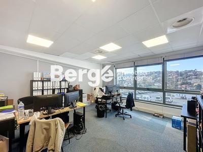 Bureau - 485 m²