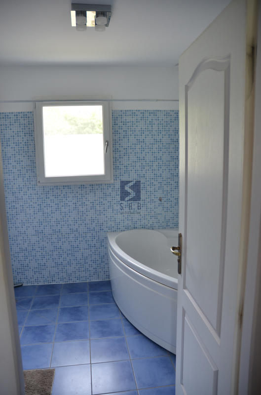 Villa - 120 m² - 6 pièces