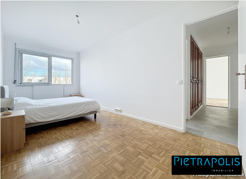 Appartement - 80 m² - 3 pièces
