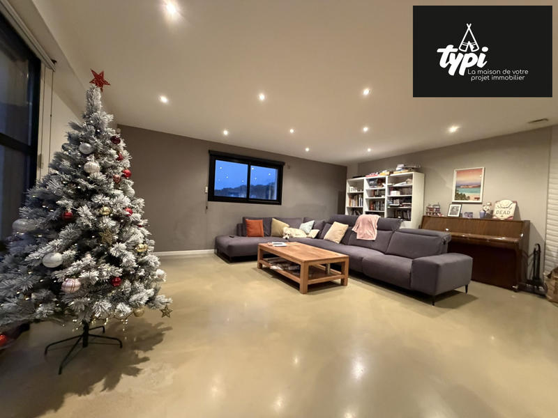 Maison contemporaine - 180 m² - 7 pièces