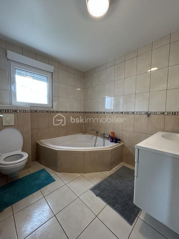 Maison - 157 m² - 8 pièces