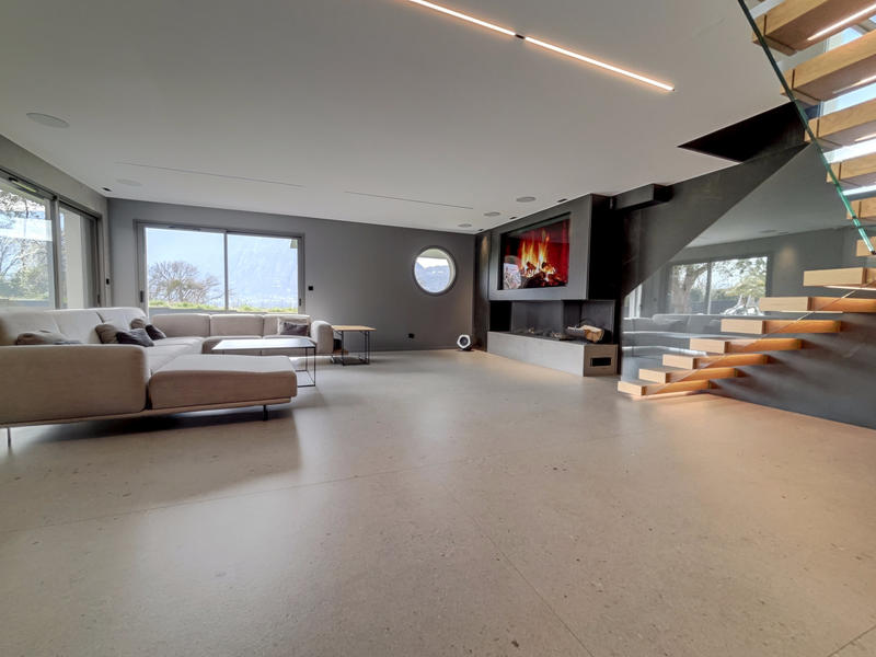 Villa - 250 m² - 6 pièces