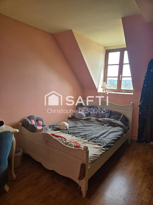 Maison - 180 m² - 9 pièces