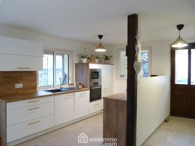 Maison - 248 m² - 11 pièces