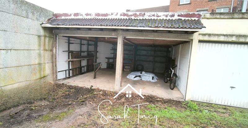 Parking / Garage - 28 m²