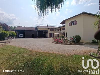 Maison de village - 239 m² - 7 pièces