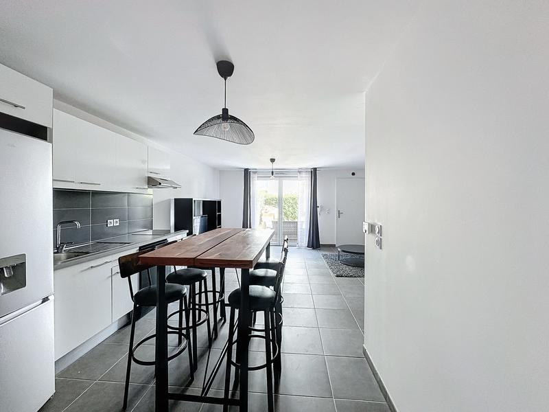 Appartement - 81 m² - 3 pièces