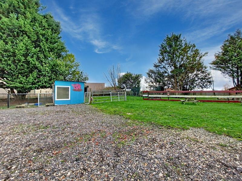 Maison - 215 m² - 6 pièces