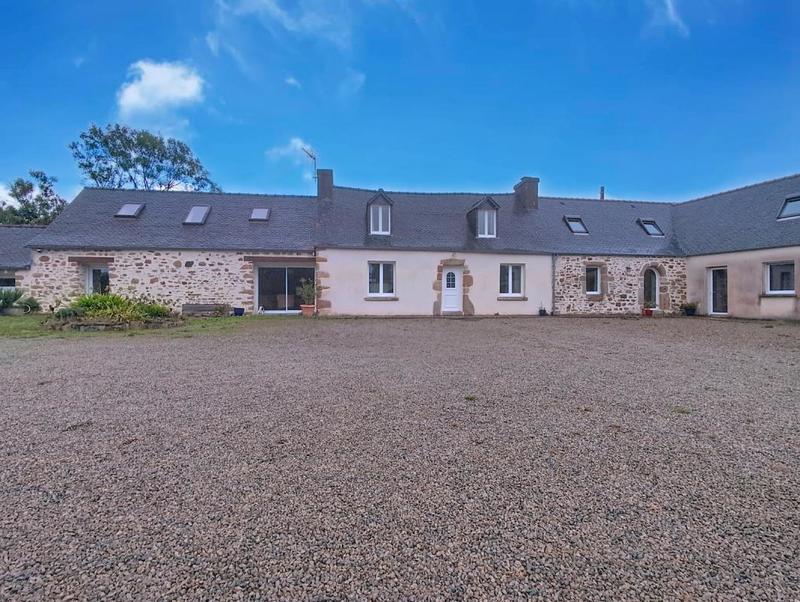 Longère - 220 m² - 9 pièces