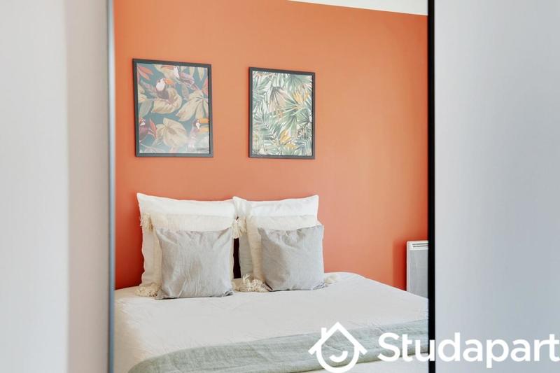 Chambre - 10 m² - 1 pièce