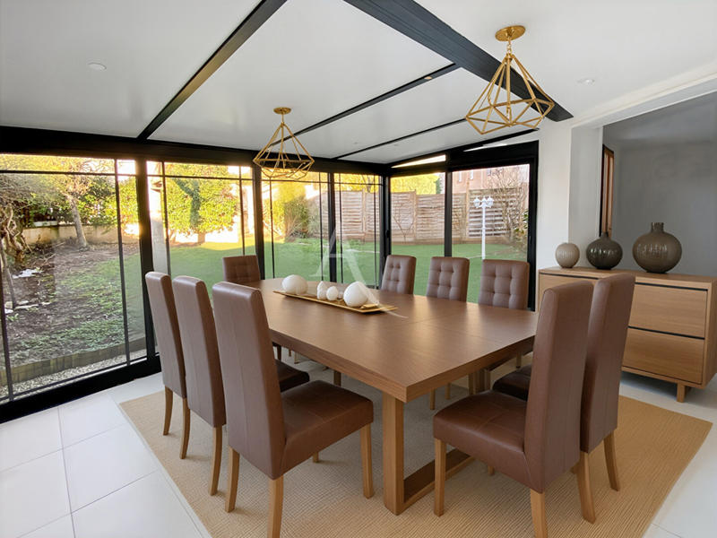 Maison - 115 m² - 6 pièces