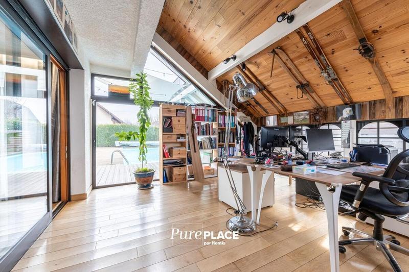 Villa - 310 m² - 7 pièces