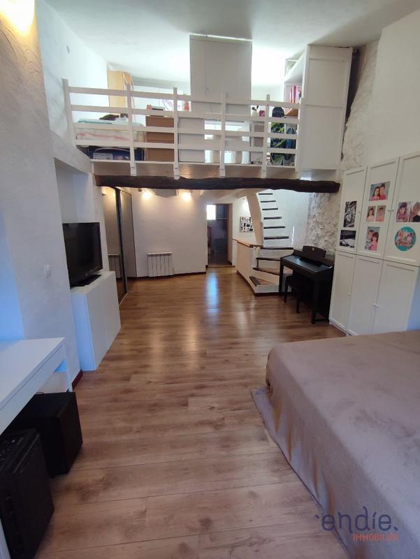 Appartement - 81 m² - 3 pièces