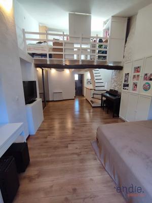 Appartement - 81 m² - 3 pièces