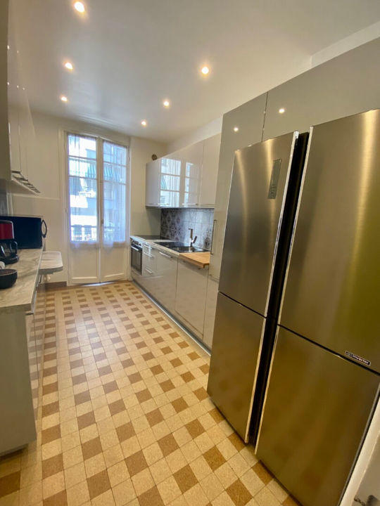 Appartement - 81 m² - 3 pièces