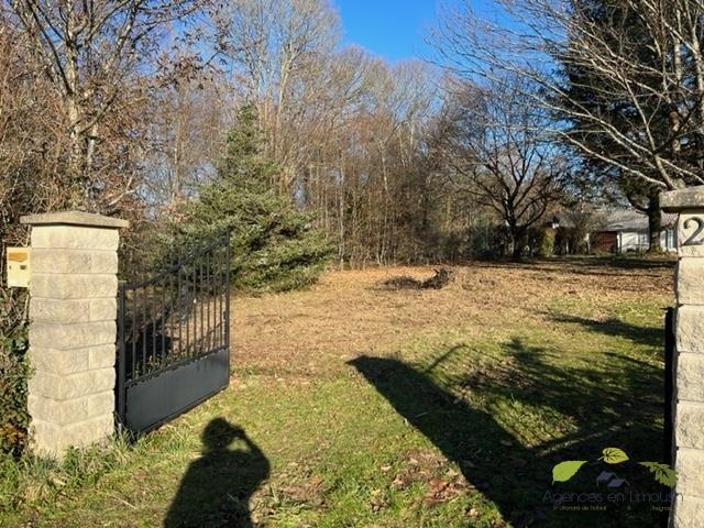 Terrain constructible - 659 m²