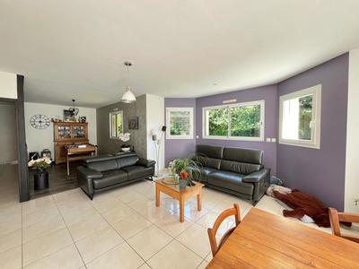 Maison - 178 m² - 10 pièces