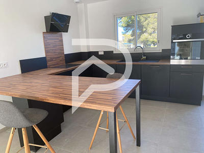 Maison - 91 m² - 4 pièces