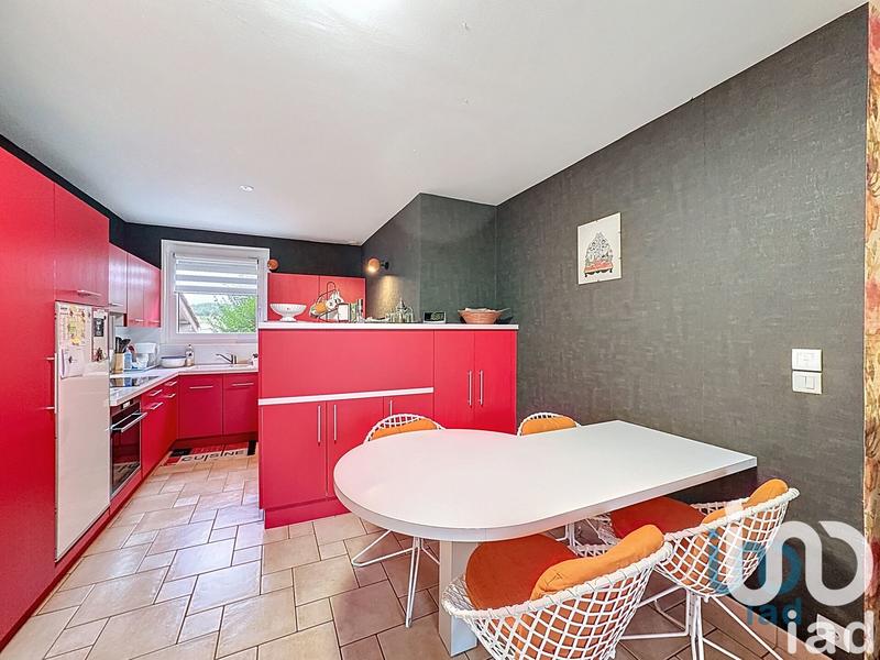 Maison - 178 m² - 8 pièces