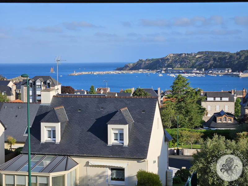 Maison - 93 m² - 6 pièces