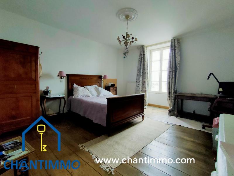 Maison ancienne - 181 m² - 6 pièces