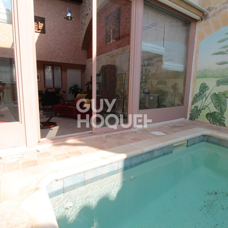 Maison - 220 m² - 5 pièces